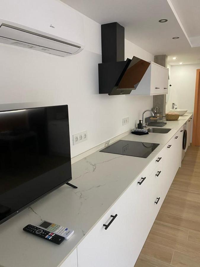 Detail Rose Apartment ปูแอร์โตเดลาครูซ ภายนอก รูปภาพ