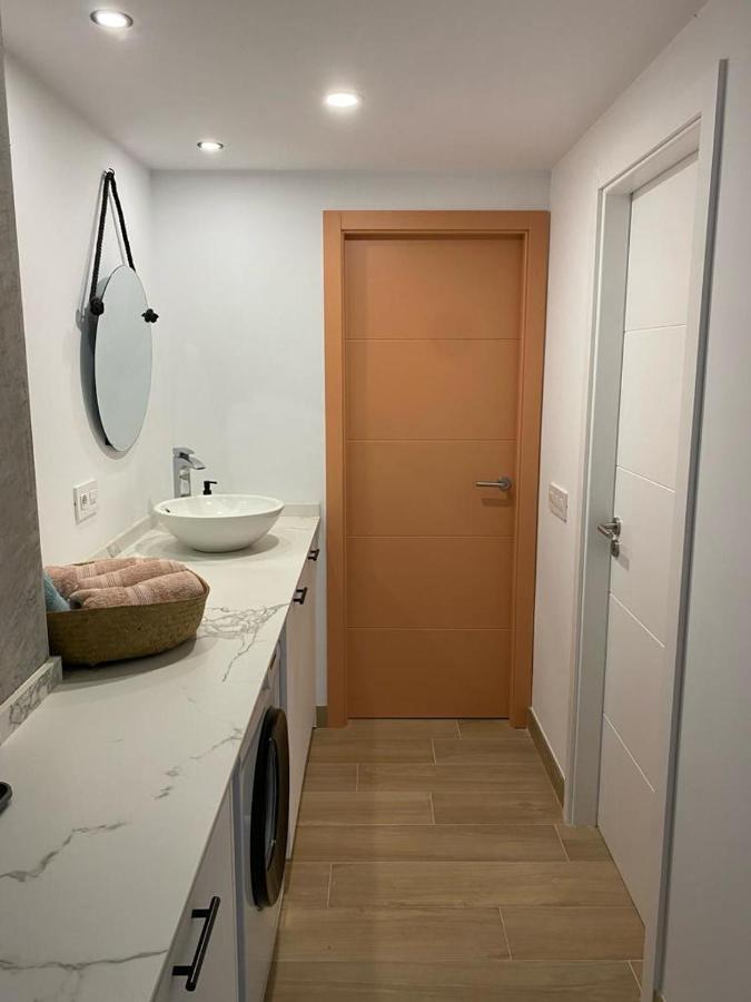 Detail Rose Apartment ปูแอร์โตเดลาครูซ ภายนอก รูปภาพ